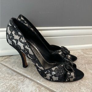 Black & white pumps size 8.5